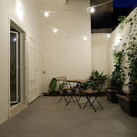 Bari Central Patio Leilighet Eksteriør bilde